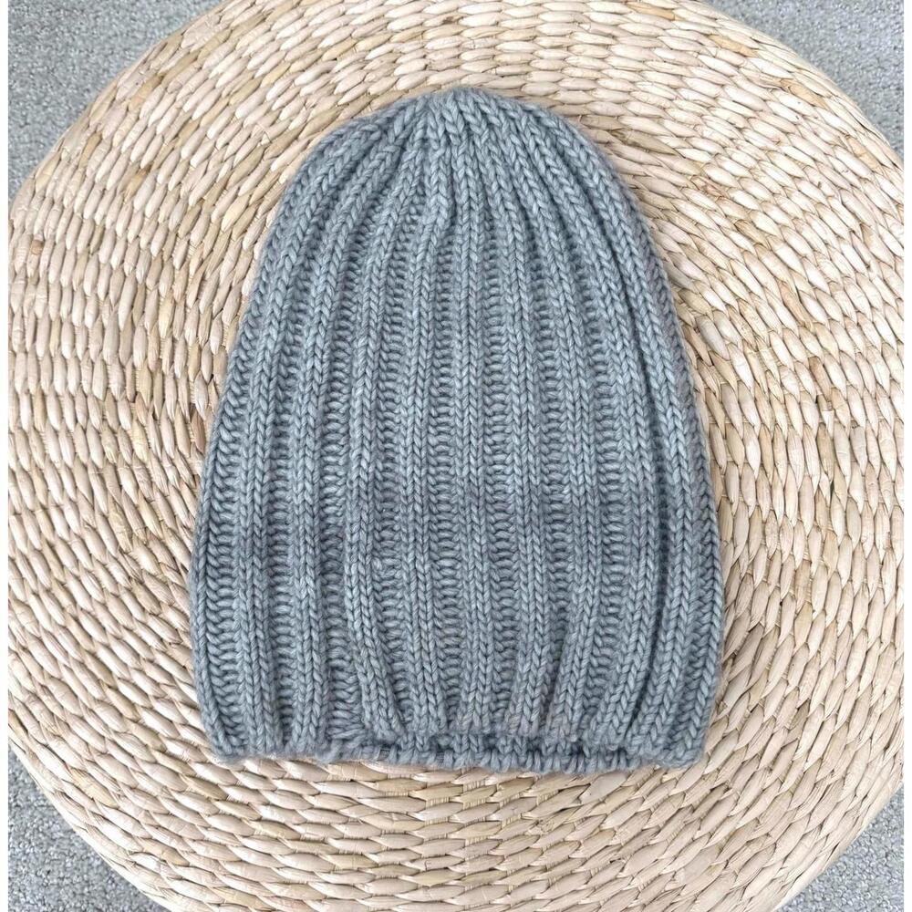 H&M DIVIDED Gray Ribbed Knit Beanie